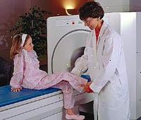 Εικόνα ενός ασθενούς σε ένα σαρωτή Εικόνα ενός ασθενούς σε ένα σαρωτή