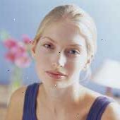 Νεαρή γυναίκα Νεαρή γυναίκα